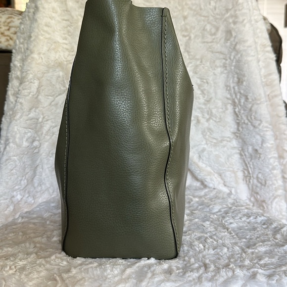 Coach Olive Green Leather Tote Bag with Floral Lining - Picture 2 of 7